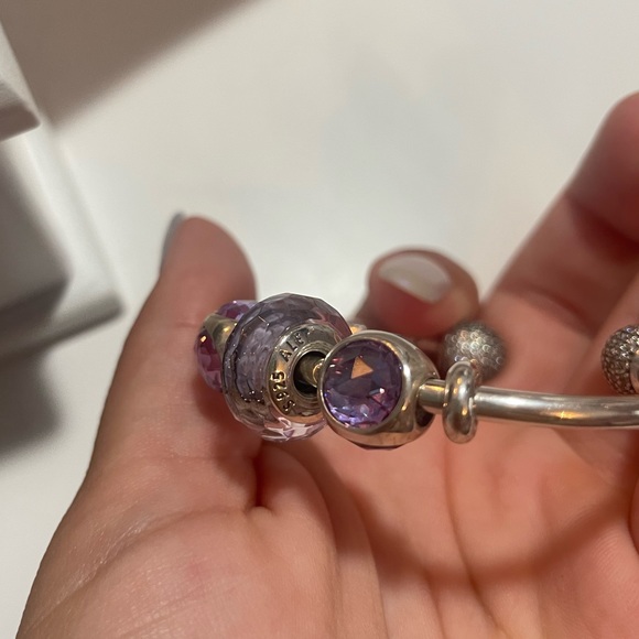 Pandora bracelet with charms - Picture 4 of 5